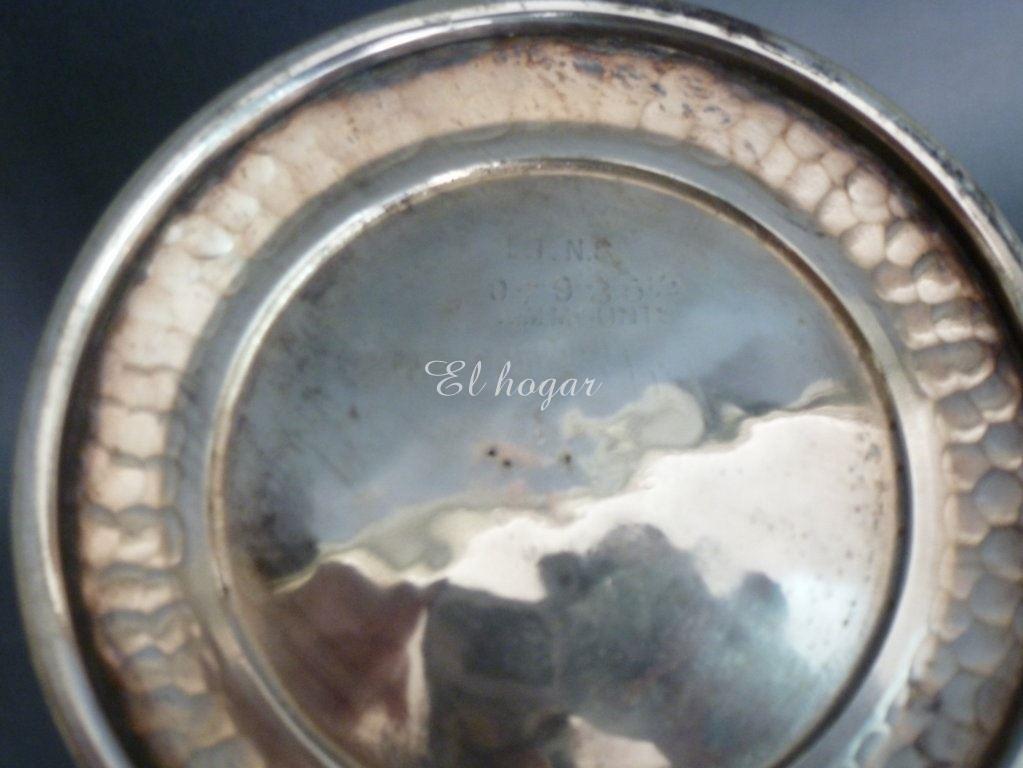 Antiguo juego de coctelera, 6 copas y bandeja de metal plateado - Imagen 7