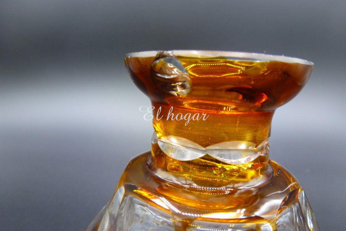 Botella licorera de cristal tallado color ámbar - Imagen 5