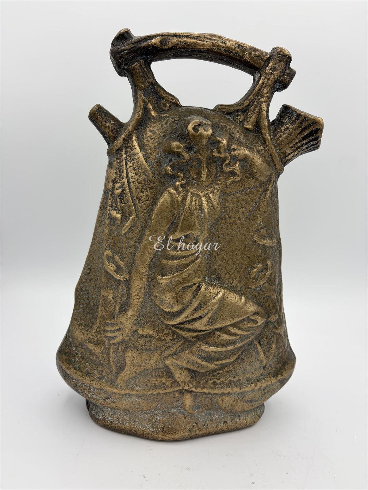 Botijo de bronce de estilo Modernista - Imagen 1