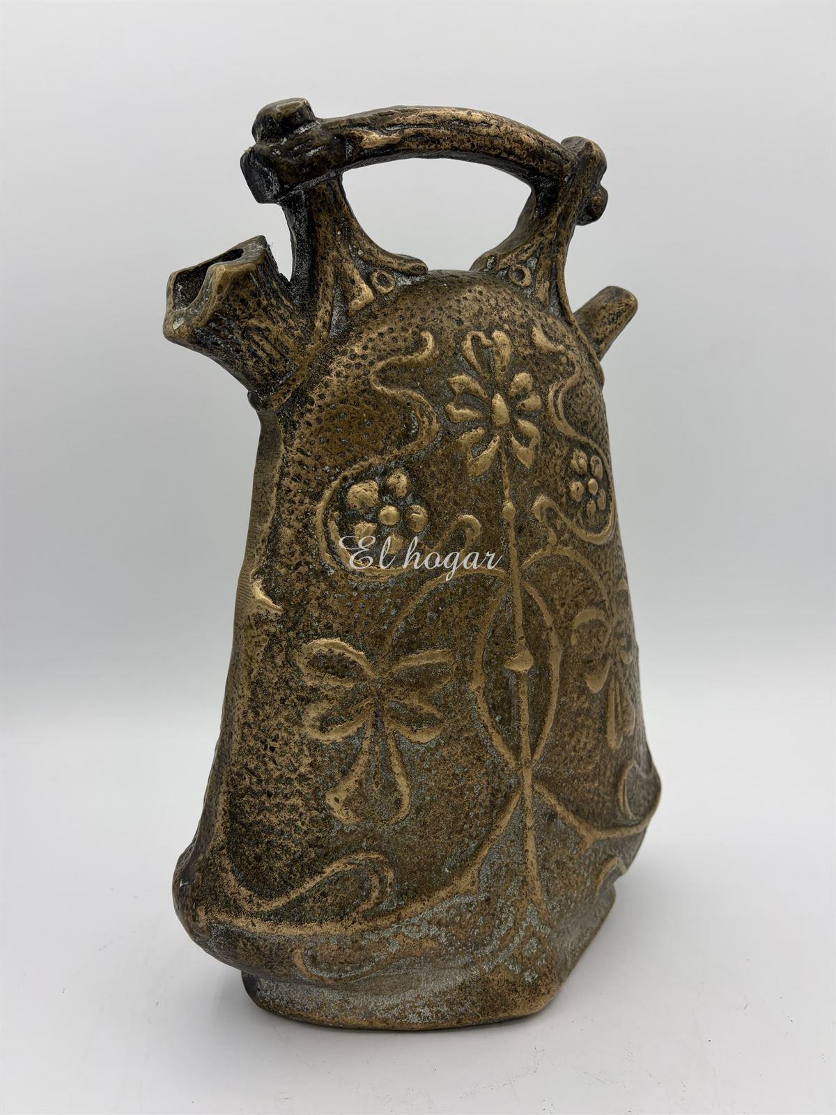 Botijo de bronce de estilo Modernista - Imagen 4