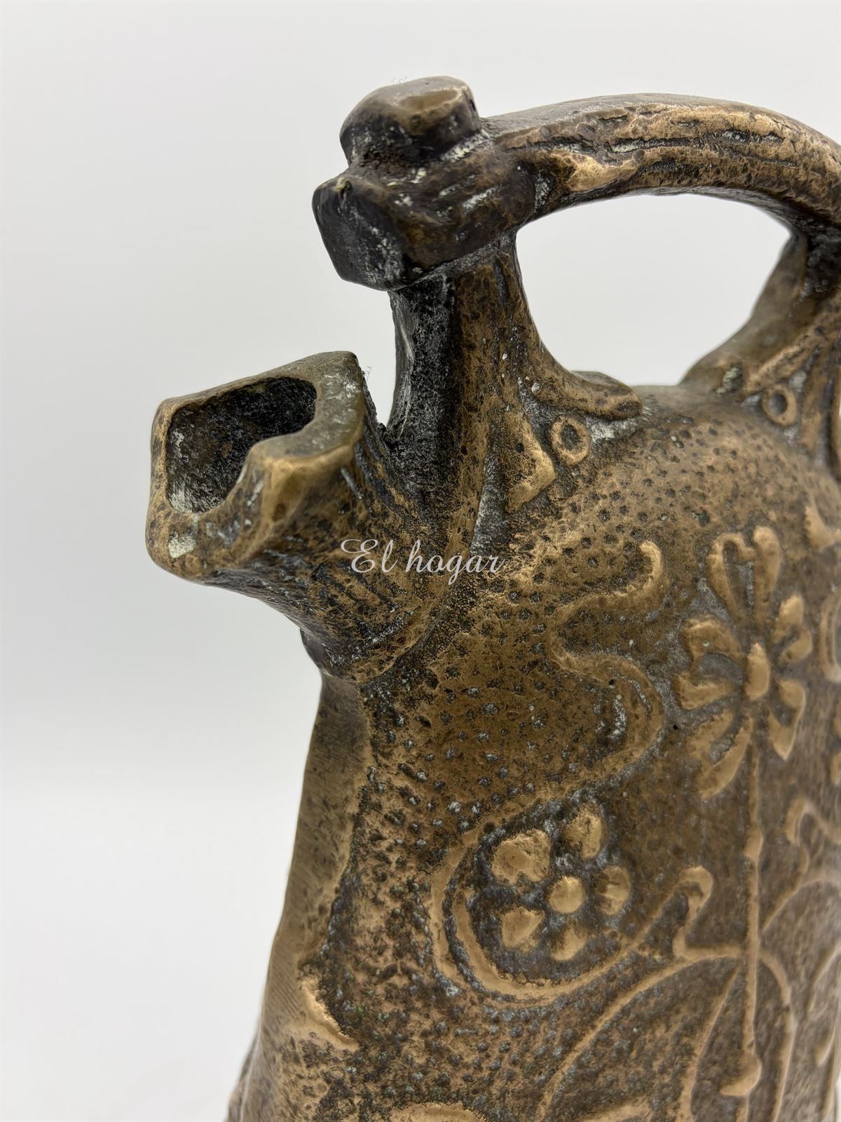 Botijo de bronce de estilo Modernista - Imagen 7