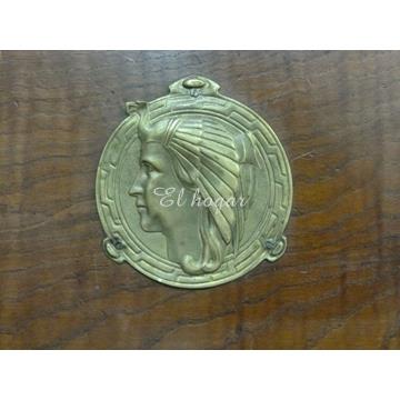 Cama de madera de castaño con aplaques de bronce - Imagen 2