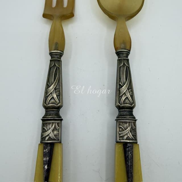 Cubiertos de servir ensalada, de asta, metal plateado y baquelita. Art Decó - Imagen 3