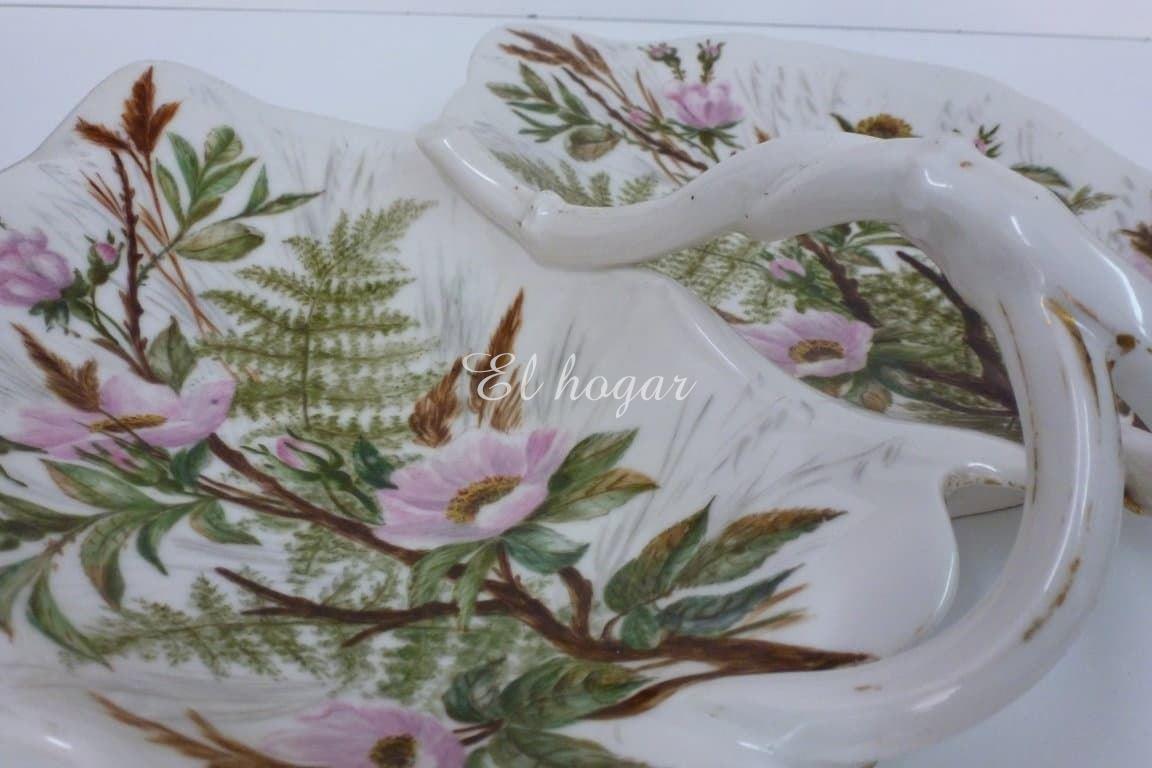 Entremesero de porcelana pintado a mano y firmado (1881) - Imagen 1
