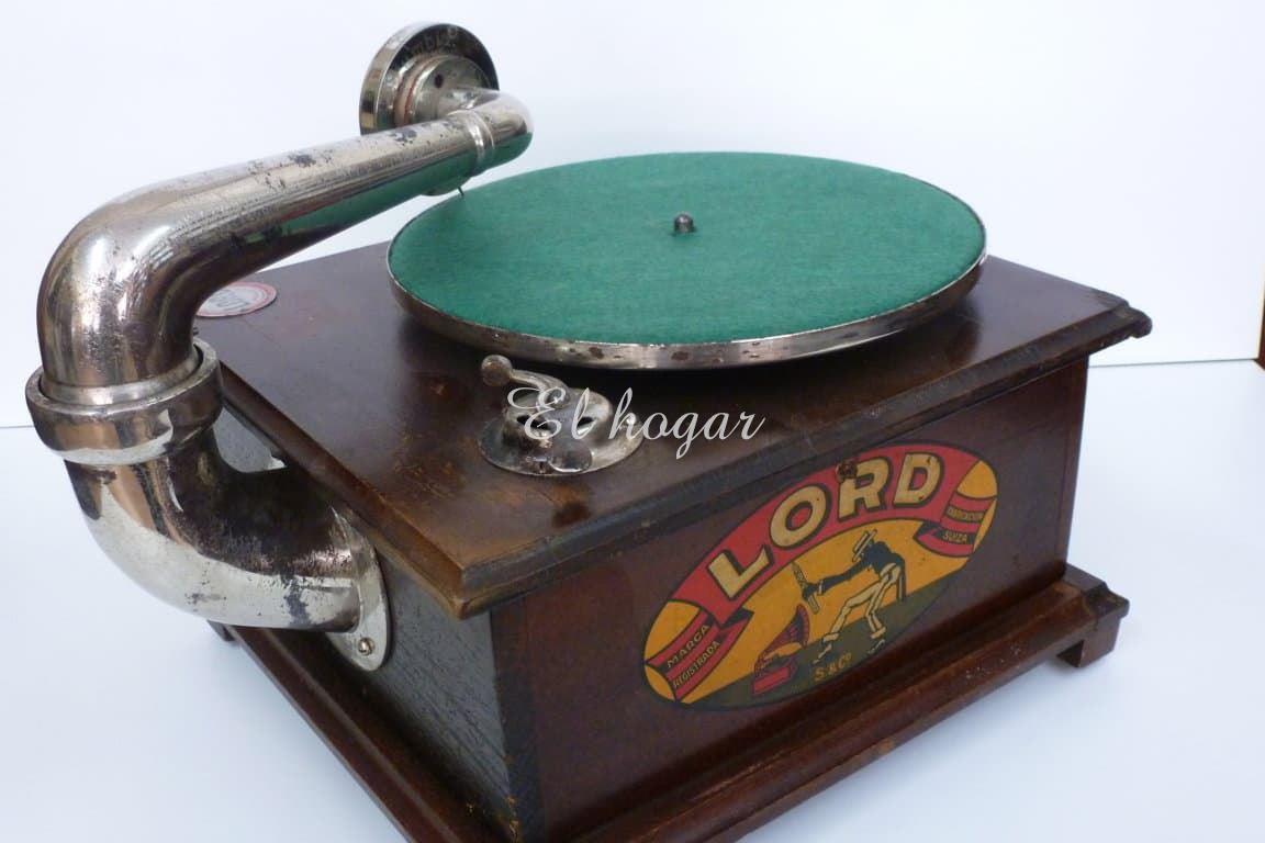 Gramófono Lord, fabricado en Suiza - Imagen 1