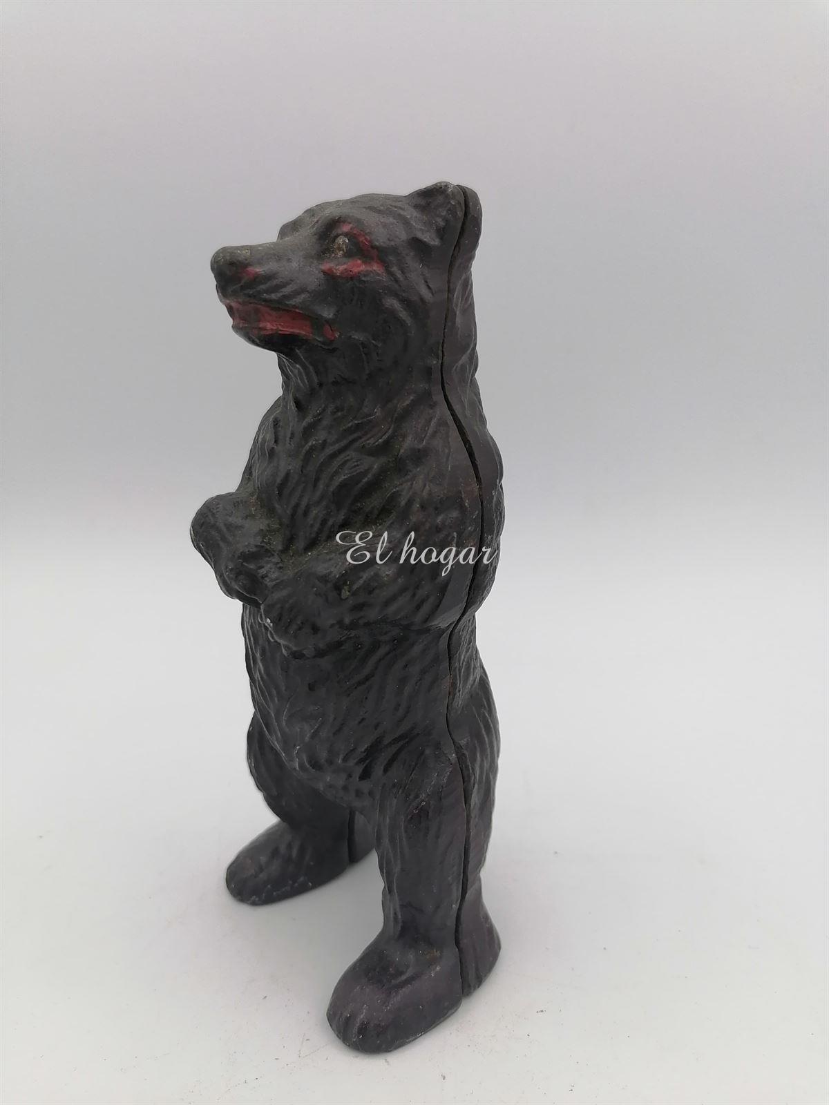 Hucha de hierro con forma de oso - Imagen 2