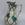 Jarra de gres blanco con decoración de hojas de parra y tapa de estaño - Imagen 1