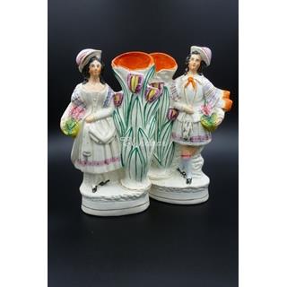 Pareja de figuras de cerámica de Stafford - Imagen 1