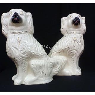 Pareja de perros de Stafford, gran tamaño - Imagen 1